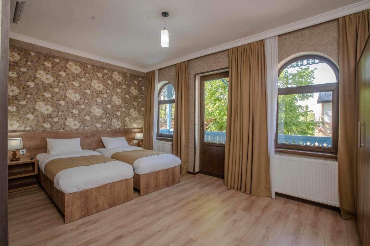 Hotel Chateau Orberi Iqaltʼo Exterior foto